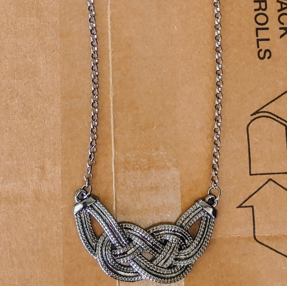 Necklace and earring sets